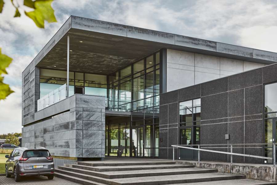 Unermüdliche Fassadenverkleidung mit DS Format, Langelandsvej 6, 8940 Randers